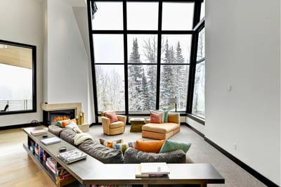 Lounge in style surrounded by forest views and floor-to-ceiling glass. PCO-184M