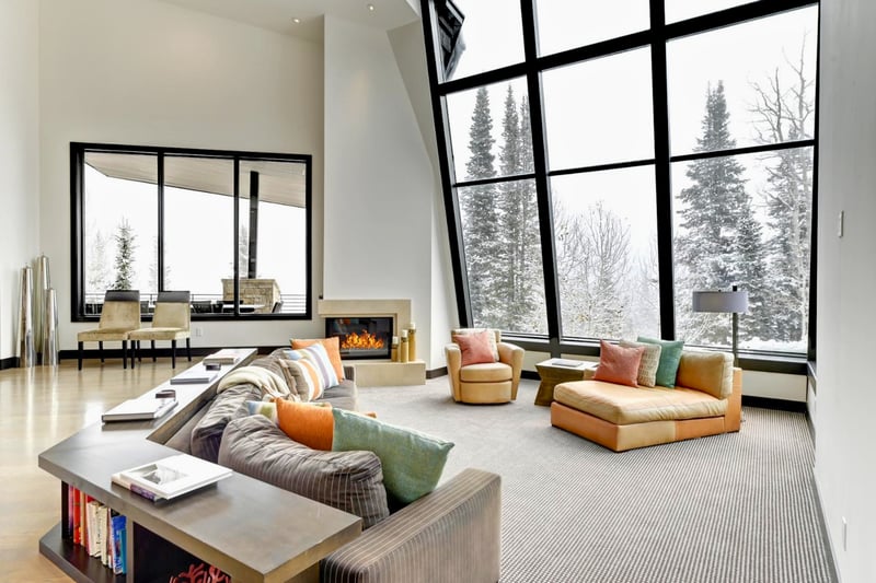This family-friendly sitting area is perfect for board games or quiet mornings.