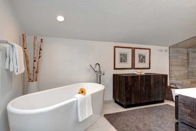Enjoy a long soak in your standalone tub after a day on the trails or slopes.