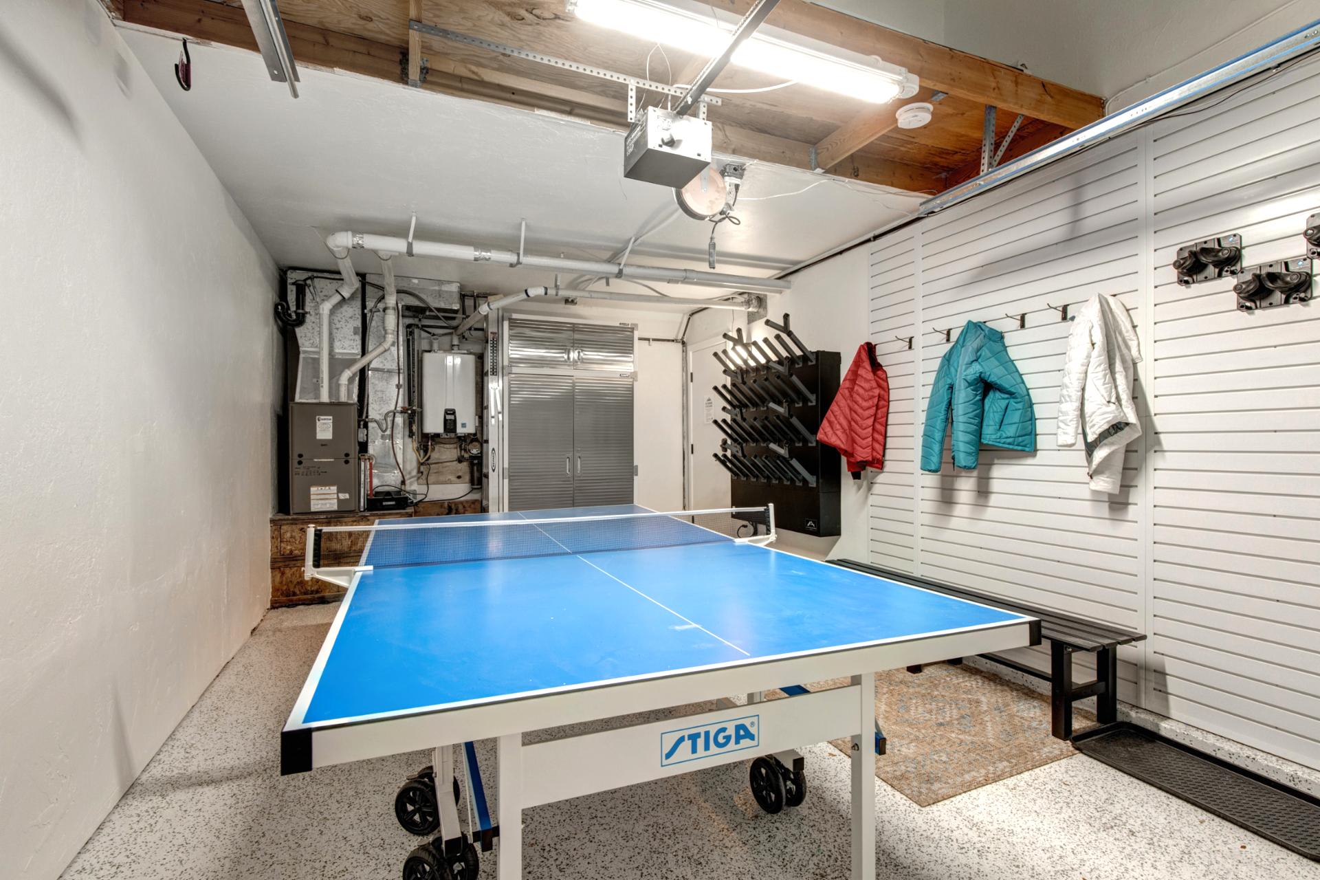 No need to venture far to have indoor fun! Play ping-pong in the heated bonus room