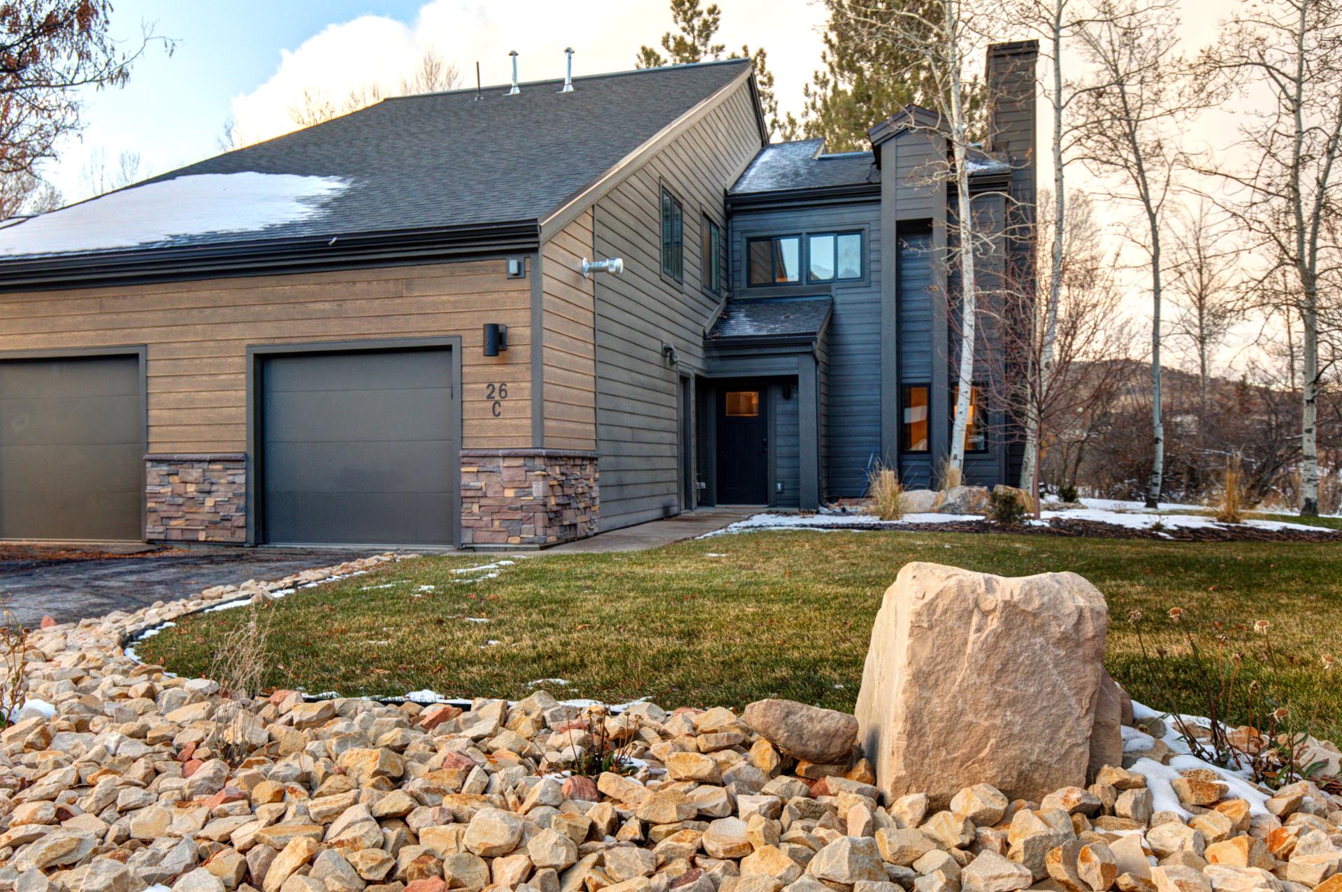 1 space parking outside on the driveway with available parking in the common area