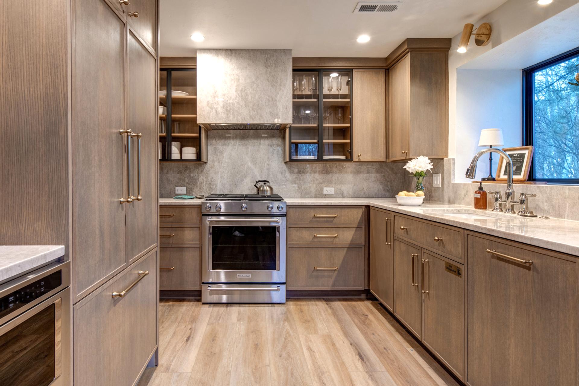 Beautifully crafted custom kitchen cabinets and modern stainless steel appliances ideal for creating your favorite vacation dishes.