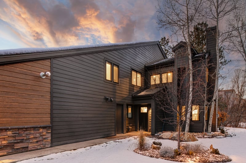 Greetings to your home away from home at Hidden Creek.