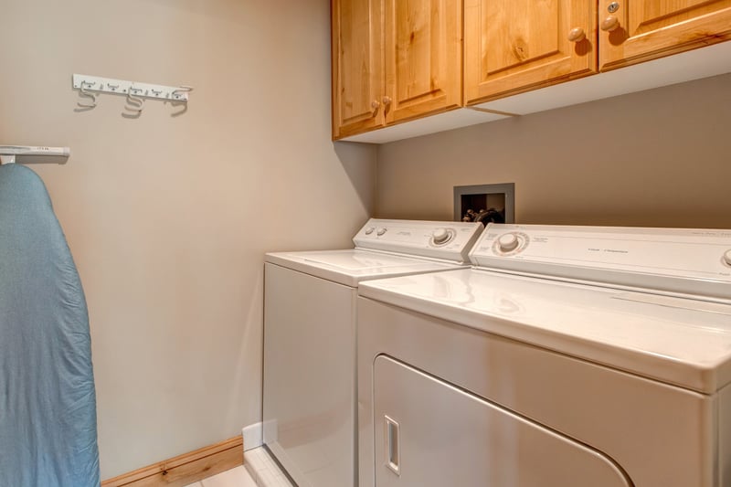 In-unit laundry with a full-size washer and dryer lets you pack light and stay fresh throughout your mountain escape.