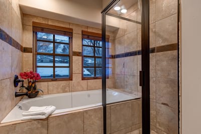 Unwind in the large soaking tub after a long hike or powder day. PPS-1416