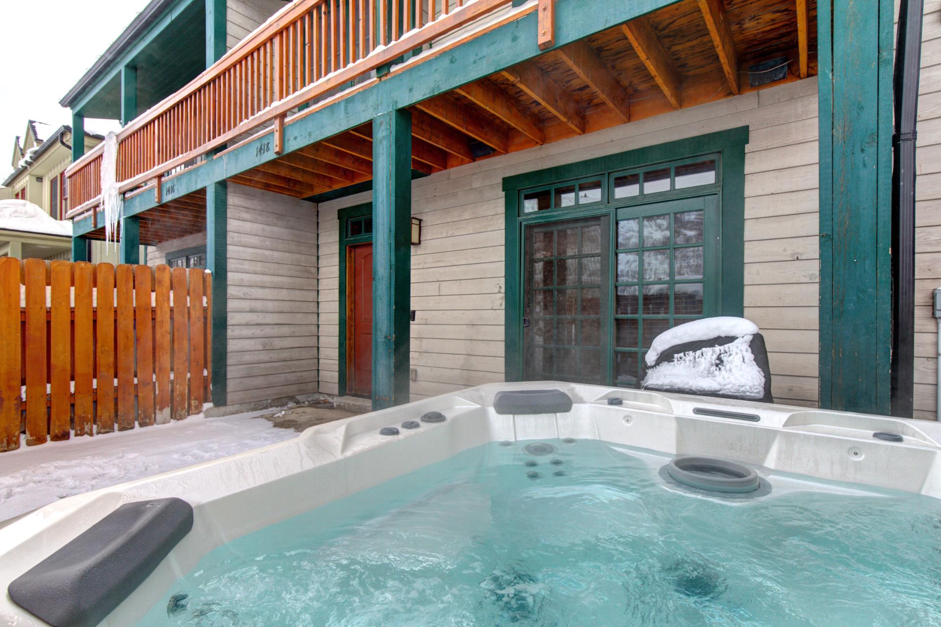 Enjoy après-ski moments in your private hot tub just outside the back door.
